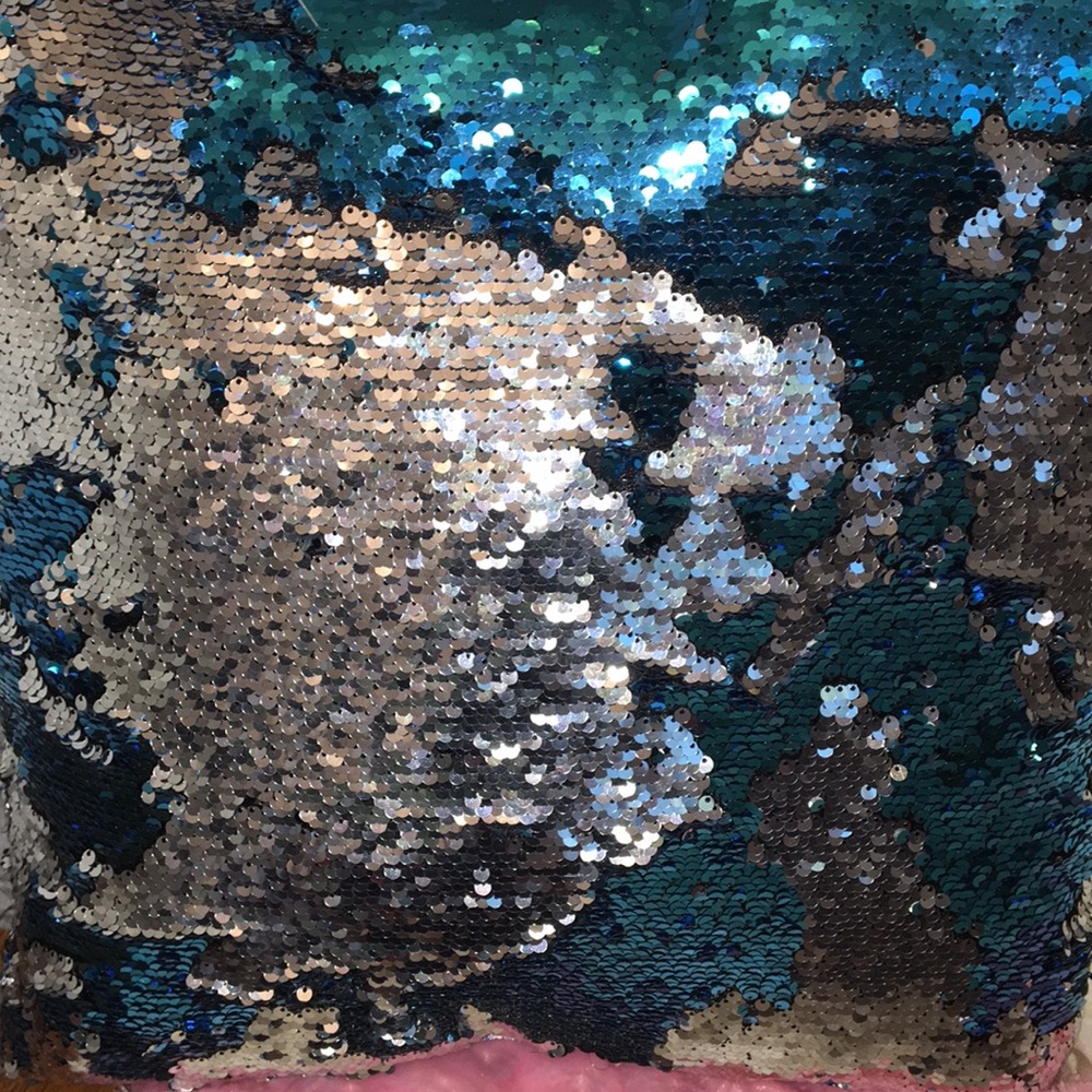 Flip sequins pillow